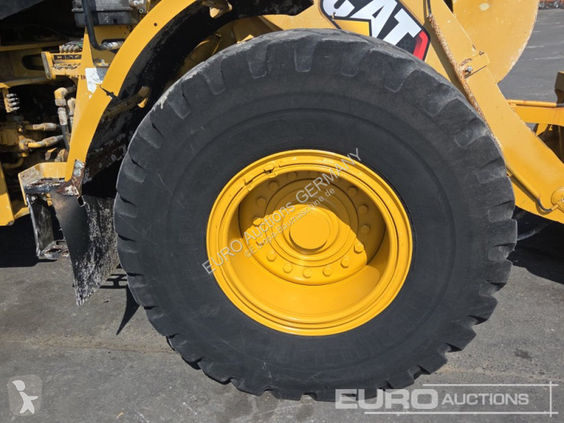 Товарач Caterpillar