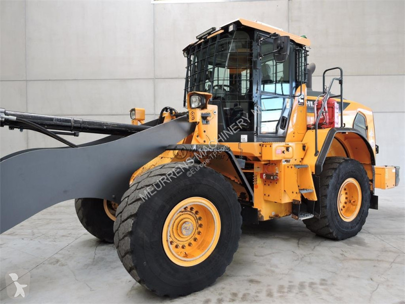 Shovel Hyundai HL955A