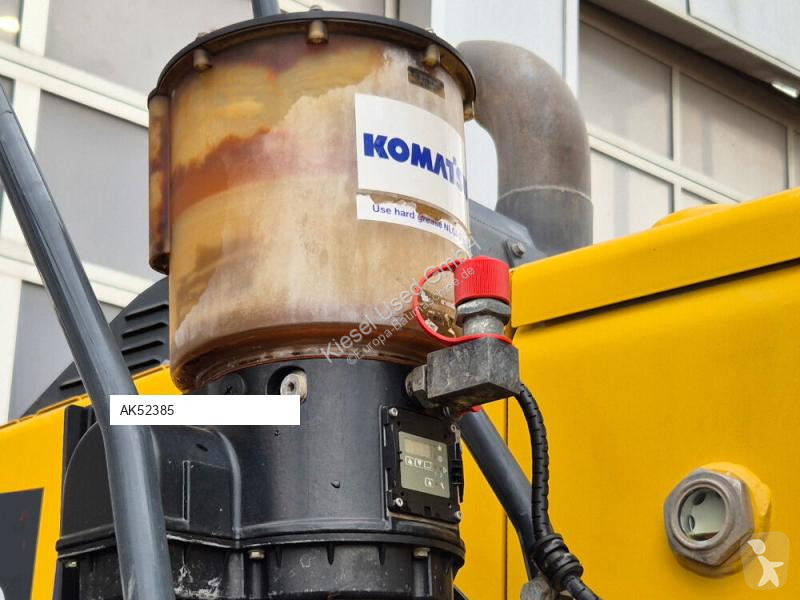 Lastare Komatsu 8