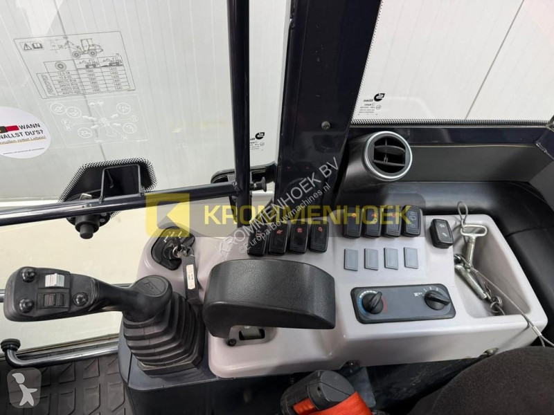 Pala cargadora Kubota R 070
