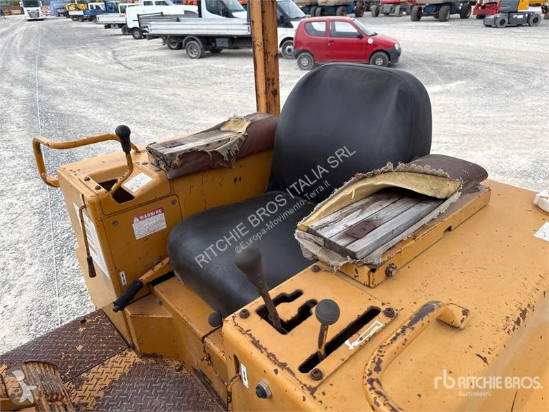 Pala cargadora Komatsu 16 Crawler Loader