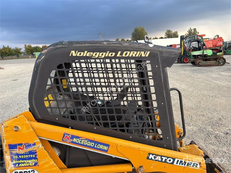 Pala cargadora  Kato- Imer AS 12 Skid Steer Loader
