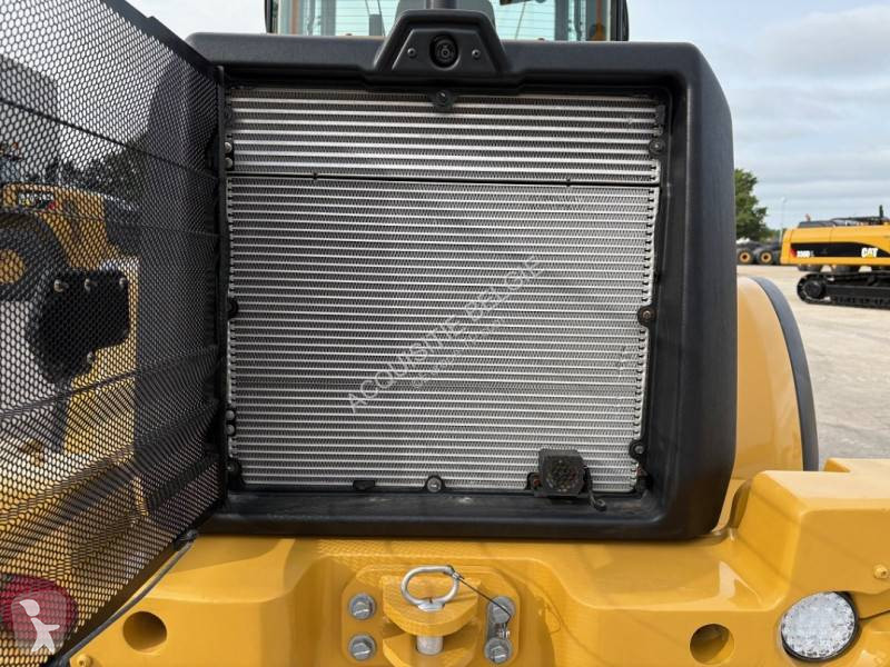 Chargeuse Caterpillar 910