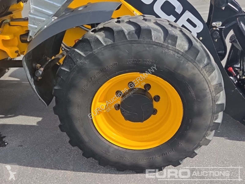 Lastare JCB 409