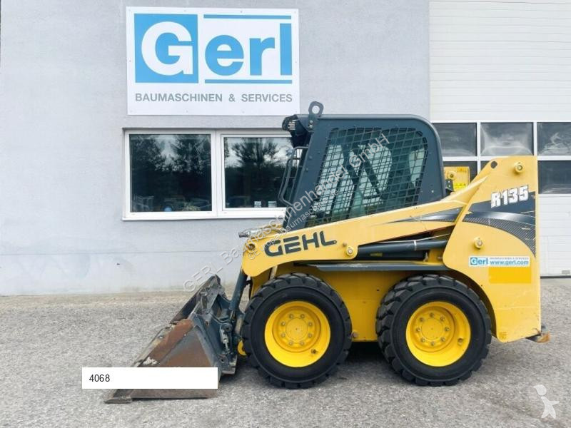 Lastare Gehl R135