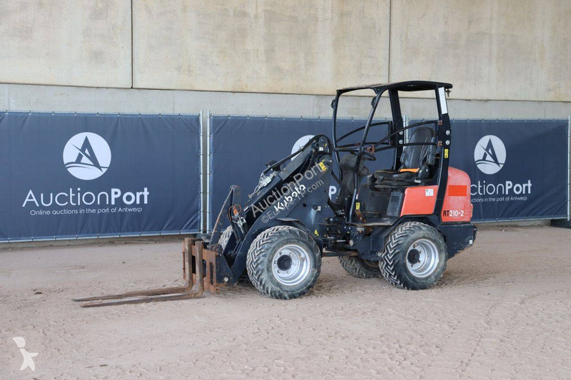 Chargeuse Kubota RT210-2
