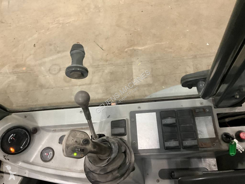 Chargeuse Kramer 750