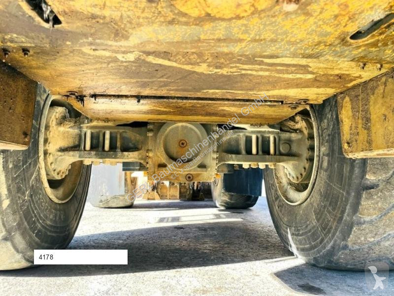 Shovel Liebherr