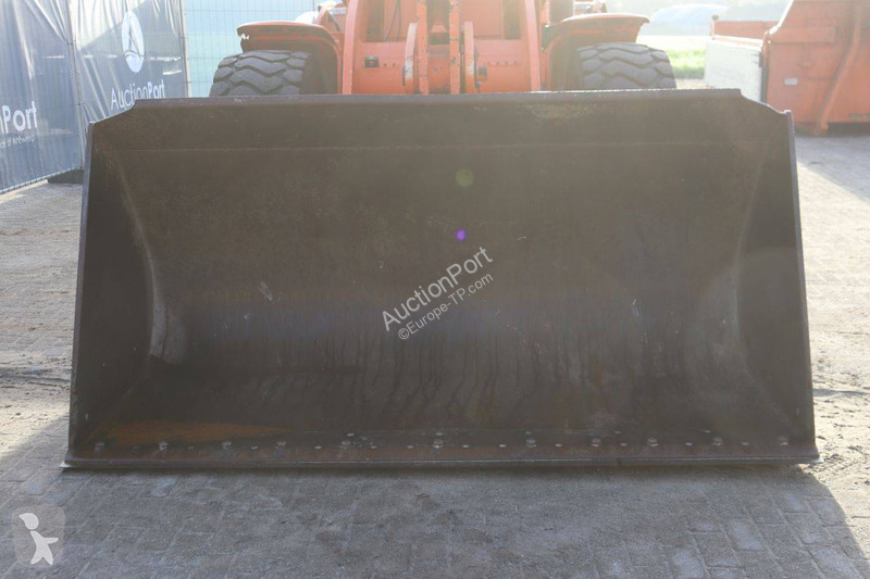مُحمّلة Fiat Kobelco W170