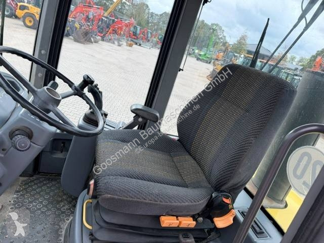 Товарач Volvo B