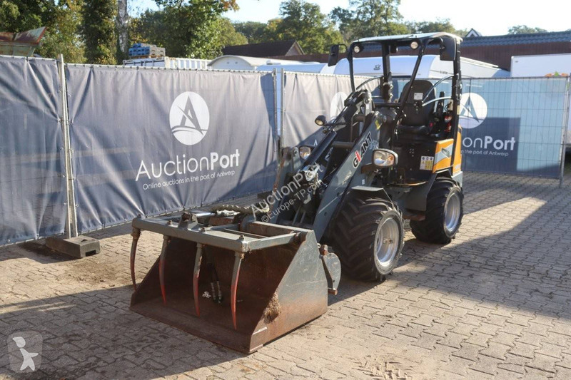 Shovel Giant G2200HD