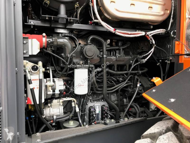 Incarcator Doosan DL320-7