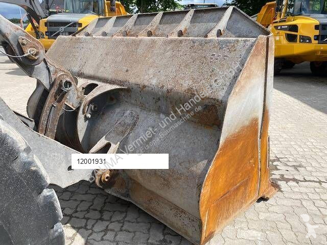 مُحمّلة Volvo L 120 H MIETE / RENTAL (12001931)