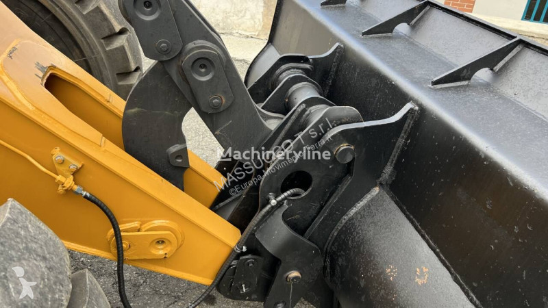Shovel Caterpillar