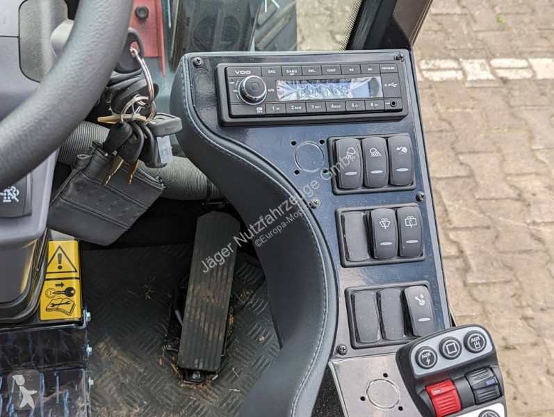 Pala cargadora  Giant G2700 HD X-tra --...