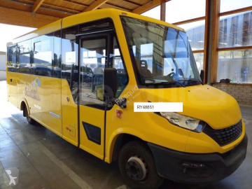 Училищен автобус Iveco