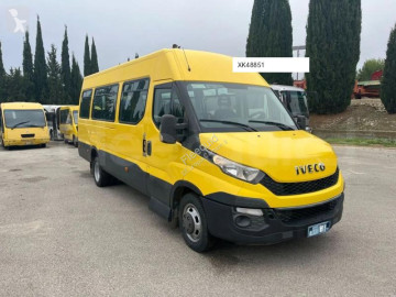 Училищен автобус Iveco