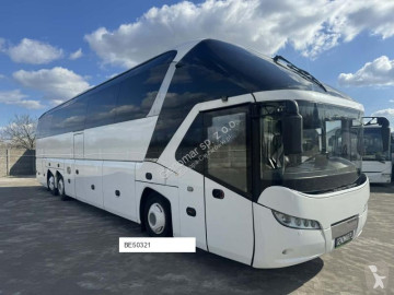 Междуградски автобус Neoplan Starliner