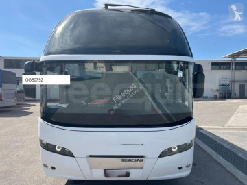Междуградски автобус Neoplan Cityliner