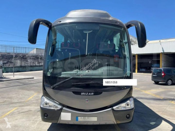 Междуградски автобус Irizar i6 i6