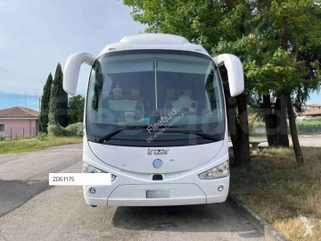 Междуградски автобус Irizar Daf