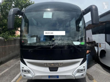 Междуградски автобус Iveco Magelys