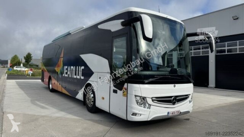 Tourism coach