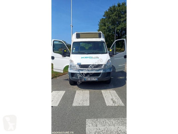 旅游大巴 校车 无公告