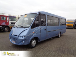 Autobús Iveco Bus + Manual + 34+1 seat midibus usado