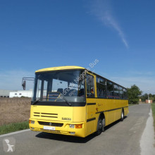 Autocarro transporte escolar Renault Karosa Recreo