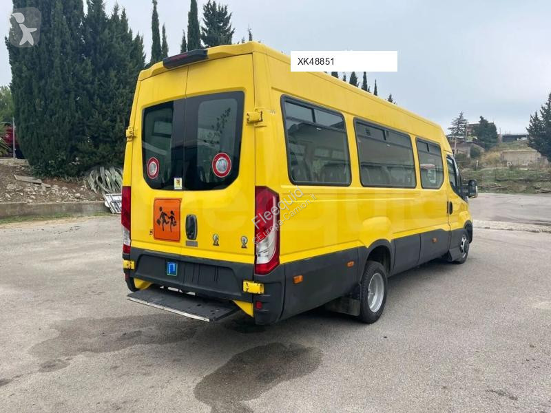 Междуградски автобус Iveco Daily