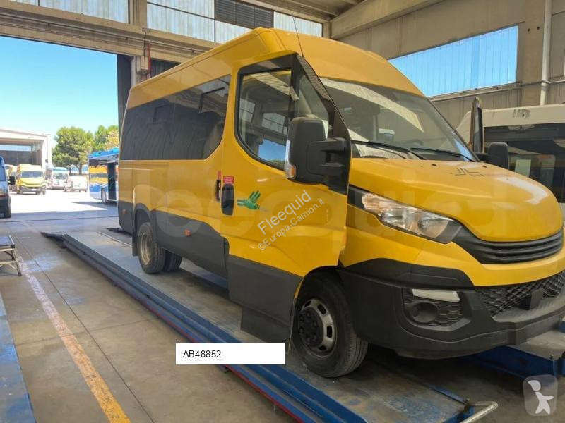 حافلة Iveco Daily