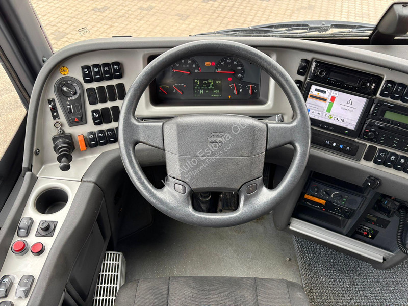 حافلة Volvo B8R 9500 4x2 AC / AUXILIARY HEATING...