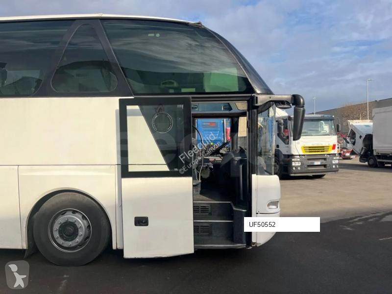 Междуградски автобус Neoplan