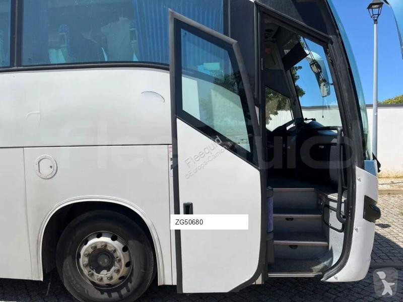 Междуградски автобус Volvo B12