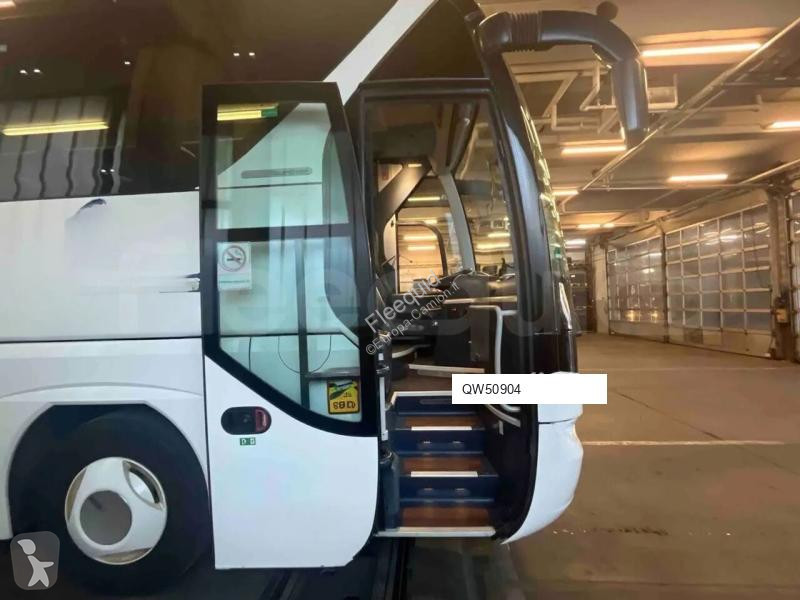 Междуградски автобус Neoplan