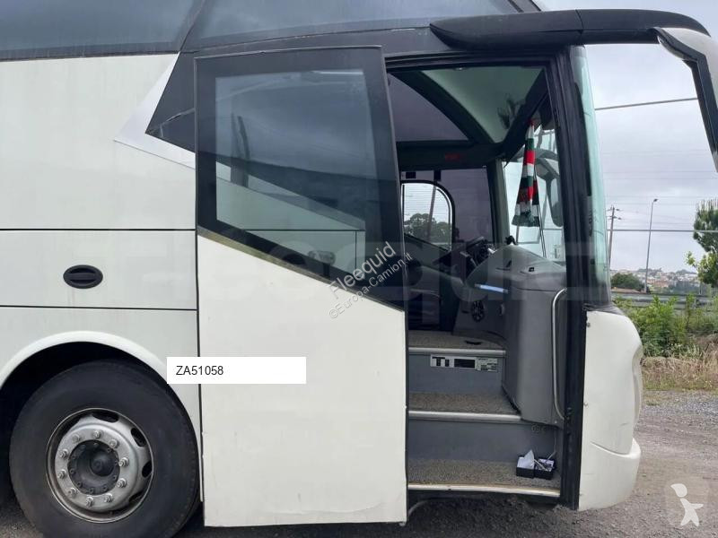 Междуградски автобус Scania Atomic