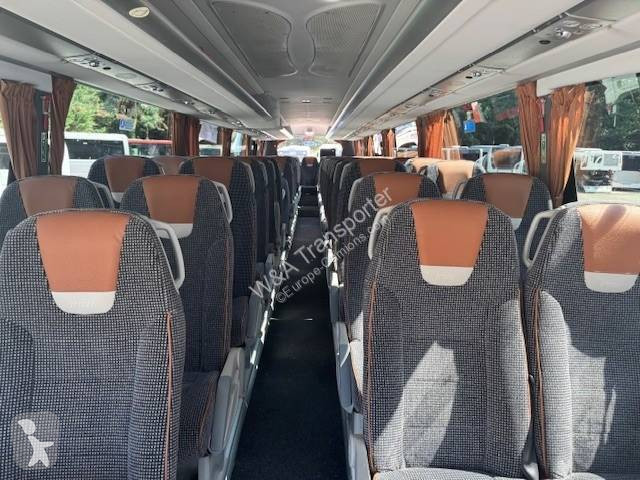 Междуградски автобус Irizar