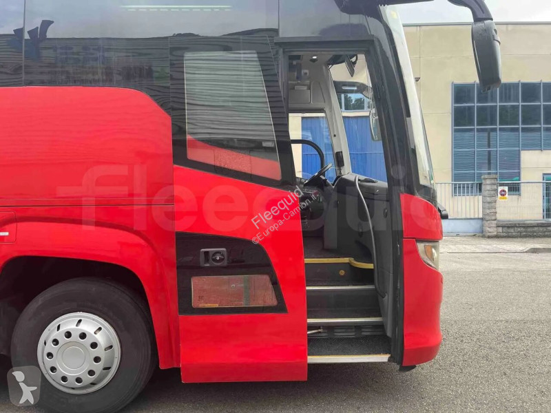 Междуградски автобус Scania Touring HD