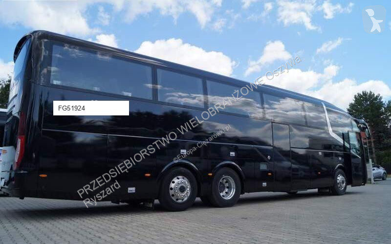 Междуградски автобус Irizar I6