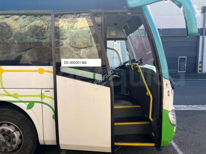 Autokar Scania i4