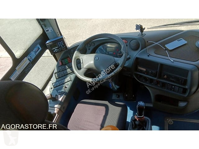 Távolsági autóbusz