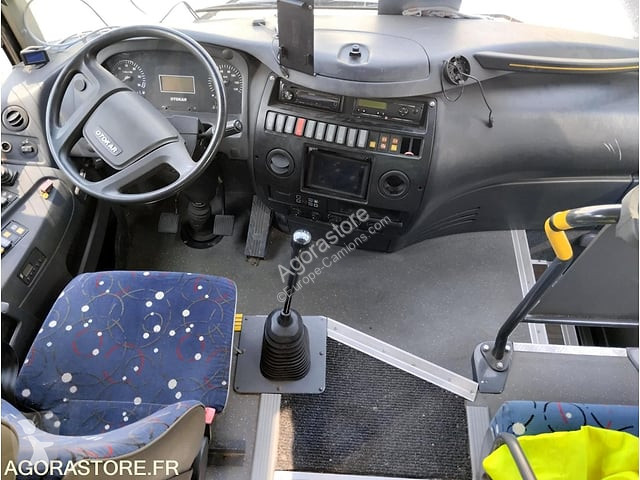 Távolsági autóbusz