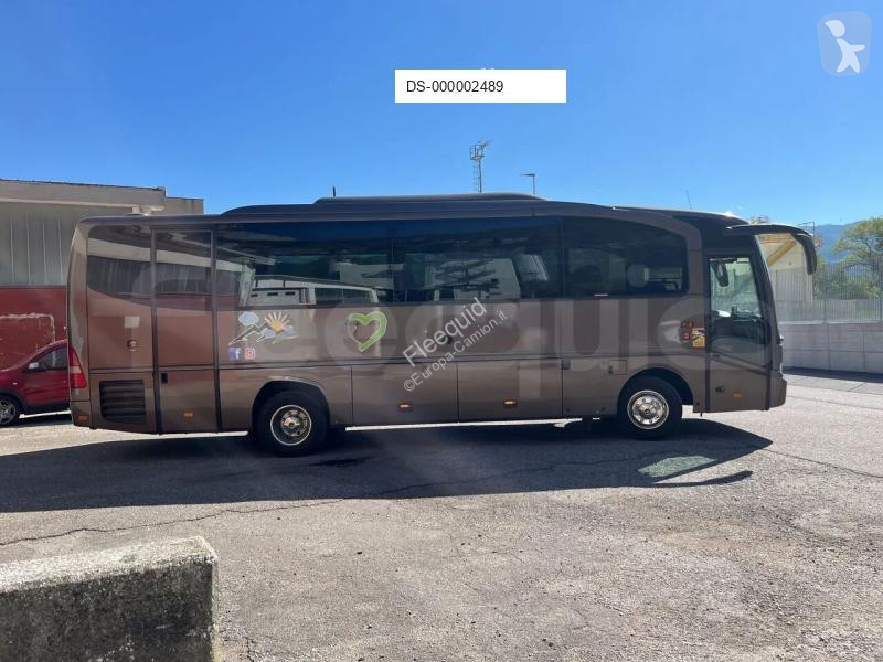 Междугородний автобус Mercedes Tourino