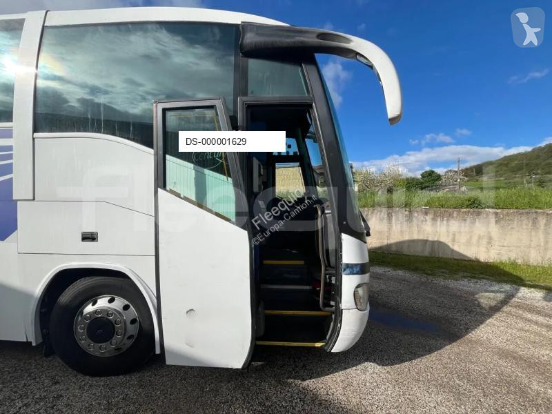 Междугородний автобус Irizar