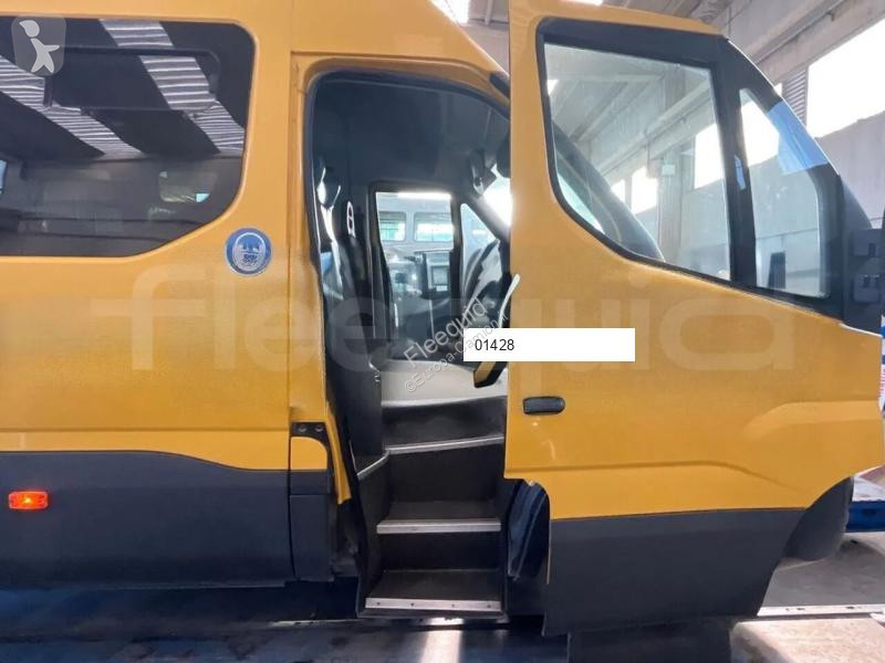 Iveco Daily coach