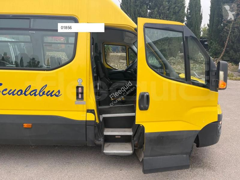 Iveco Daily coach