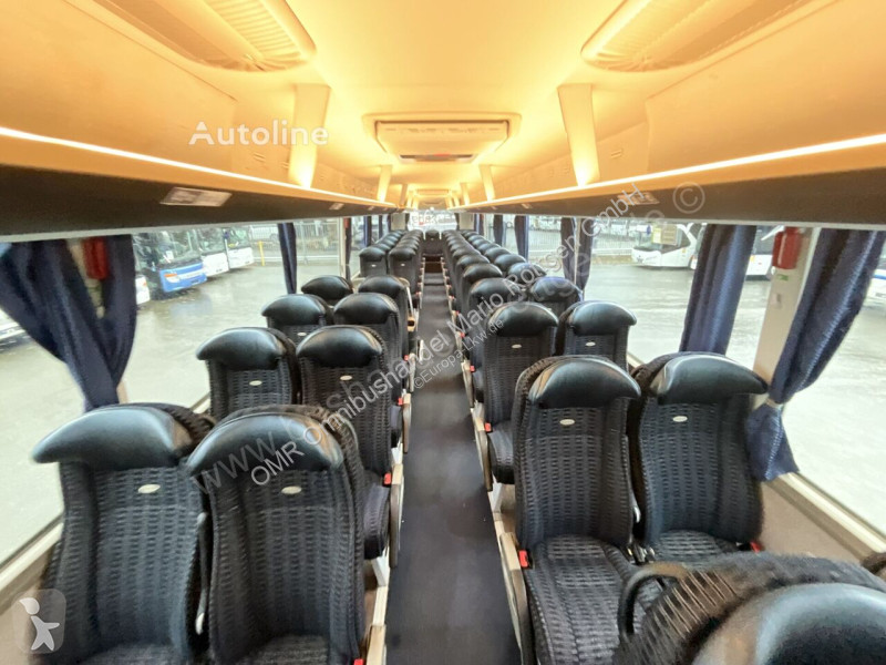 حافلة Neoplan L