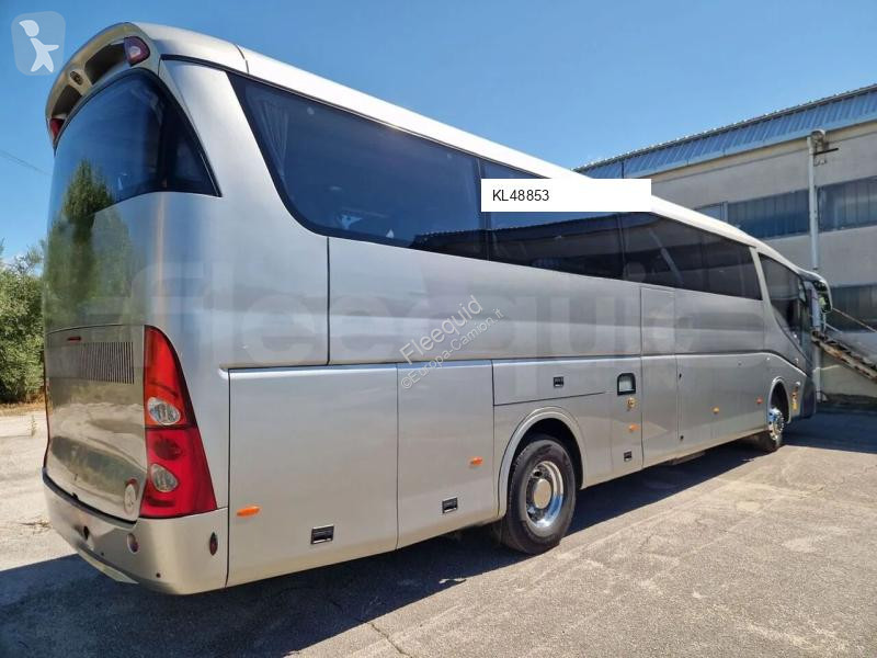 Autobus Irizar PB