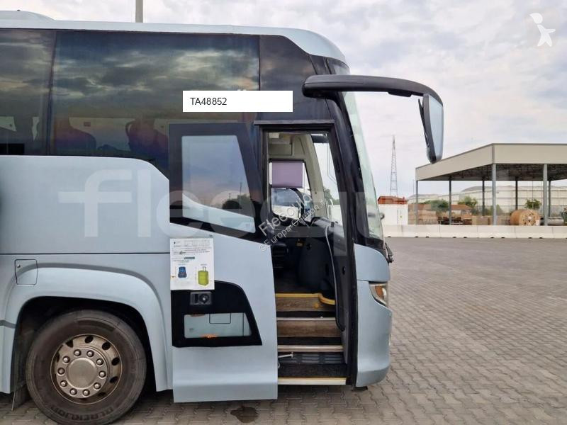 Междуградски автобус Scania Touring HD